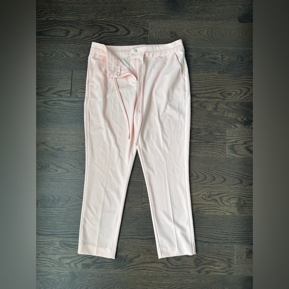 Le chateau slim leg pants - size 8